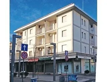 Appartamenti Sabina Bibione Centro 0*,